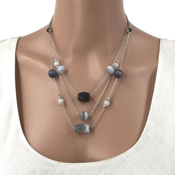 NY Co Triple Strand Necklace Silver Tone Dark Gray White - Picture 1 of 2